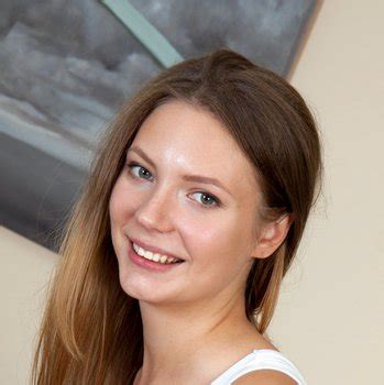 Kira Green's Porn Videos .